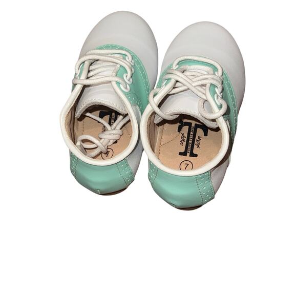 New Tiny Toes Nation Retro Mint Green White Saddle Shoes Fit Like a Sz.6C - Picture 4 of 7